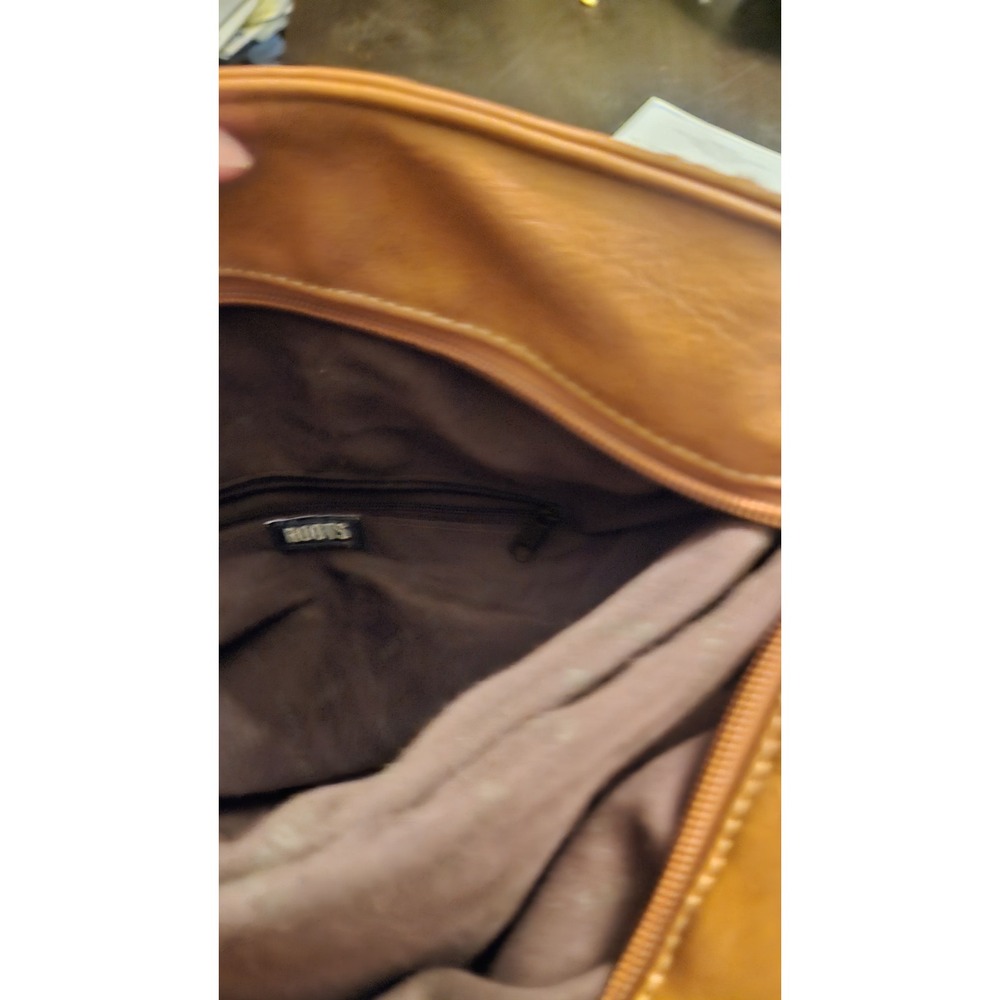 Roots Tan Coloured Purse - Picture 8 of 13